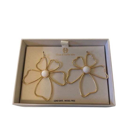 House of Harlow 1960 Gold Toned Flower Earrings w/Faceted White Center. - Picture 5 of 6
